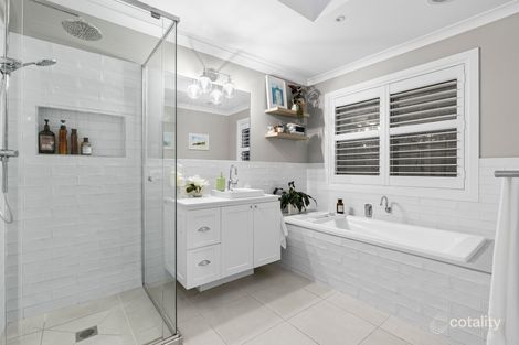 Property photo of 33 Tutor Street Mount Duneed VIC 3217