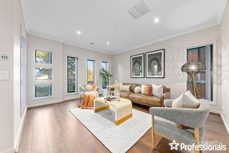 Property photo of 109 Oakview Parade Caroline Springs VIC 3023