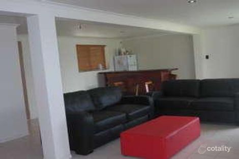 Property photo of 14 Pharlap Parade Ooralea QLD 4740