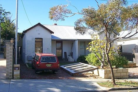 18 Bellevue Tce, Fremantle, WA 6160