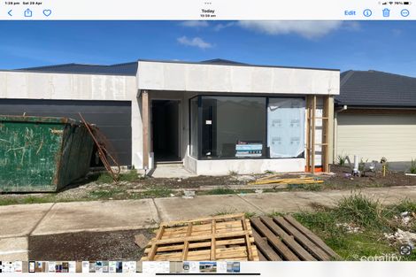 Property photo of 21 Firewheel Road Kalkallo VIC 3064