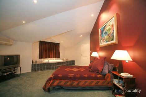 214 Toohey Rd, Tarragindi, QLD 4121