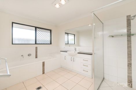 Property photo of 12 Bronco Crescent Gracemere QLD 4702