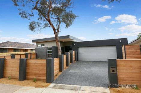 34 Tanti Ave, Mornington, VIC 3931