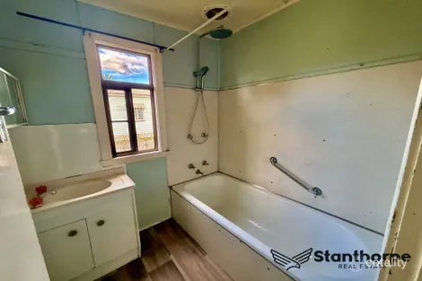 Property photo of 19 Hillcrest Street Stanthorpe QLD 4380
