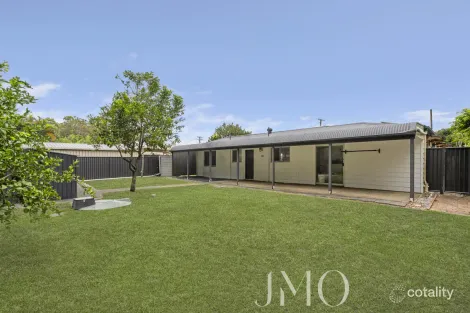 Property photo of 23 Pine Street Jacobs Well QLD 4208