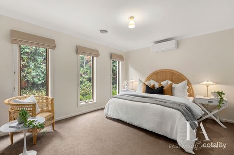 Property photo of 10 Esperence Crescent Highton VIC 3216