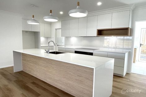 Property photo of 3 Maryann Court Parkhurst QLD 4702