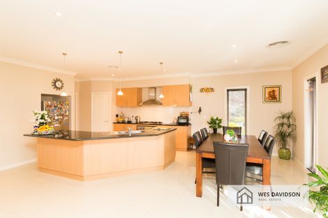 Property photo of 14 Bodey Court Horsham VIC 3400
