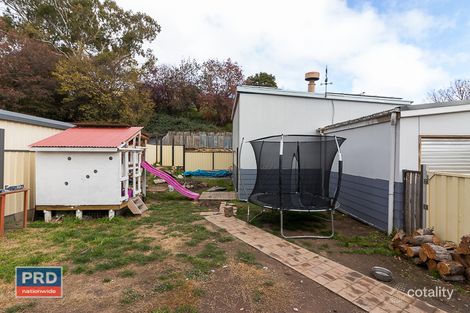 Property photo of 32 Kurrajong Street Captains Flat NSW 2623