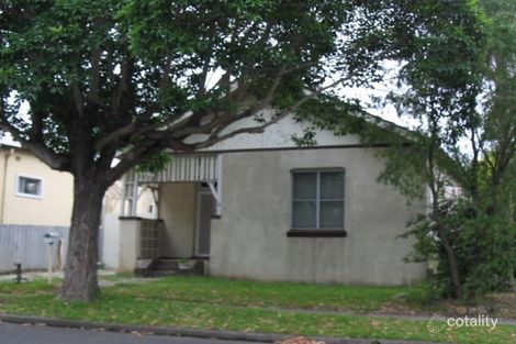 3 Waratah St, Mayfield, NSW 2304