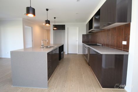 11 Hall Cres, Yoogali, NSW 2680