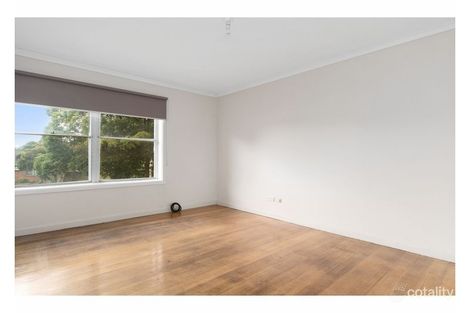 Property photo of 16 Hickory Crescent Frankston North VIC 3200