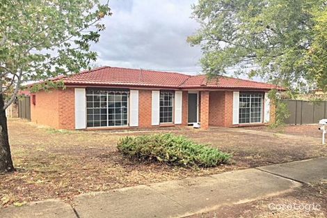 Property photo of 3 Hope Crescent Bossley Park NSW 2176