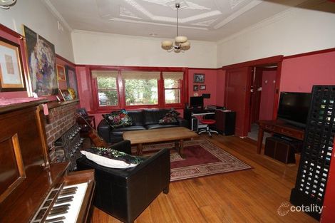 Property photo of 6 Bournian Avenue Strathmore VIC 3041