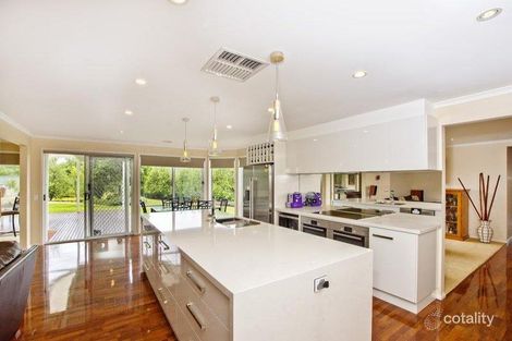 Property photo of 5 Orchard Walk Strathfieldsaye VIC 3551