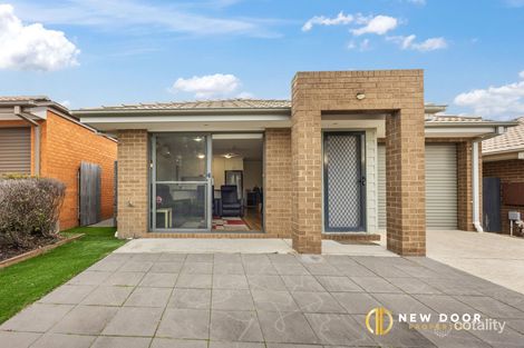 Property photo of 166 Macfarlane Burnet Avenue Macgregor ACT 2615