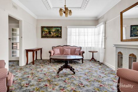 Property photo of 1 Sylvan Grove Pascoe Vale VIC 3044