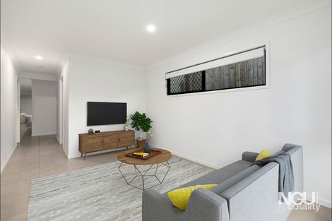 Property photo of 52 Creekwood Circuit Spring Mountain QLD 4300