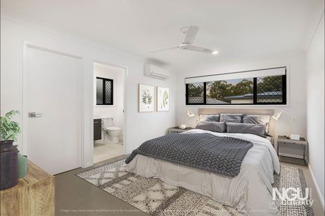 Property photo of 52 Creekwood Circuit Spring Mountain QLD 4300