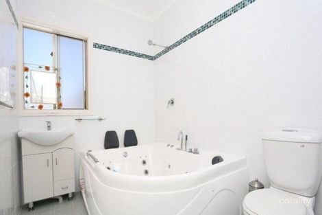 52 Norfolk Ave, Victor Harbor, SA 5211