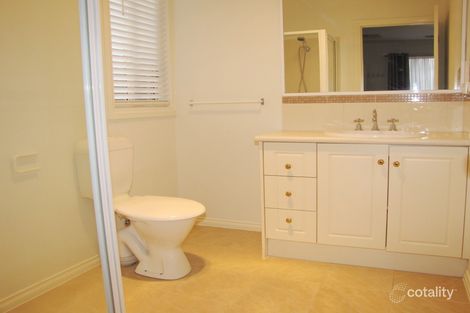 Property photo of 3/128 Centenary Drive Mill Park VIC 3082