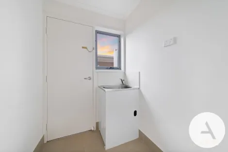 Property photo of 50 Cocoparra Crescent Crace ACT 2911