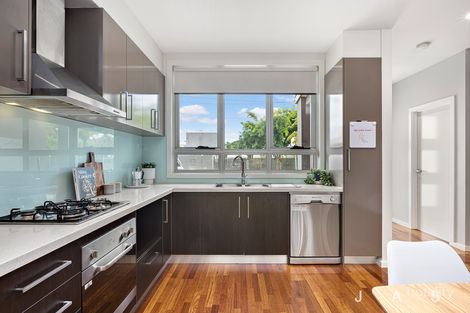 Property photo of 186 Charles Street Seddon VIC 3011