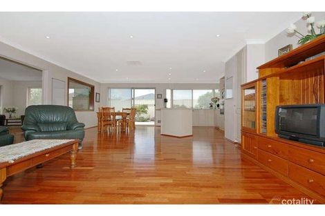 Property photo of 4 Edgar Crescent Hocking WA 6065