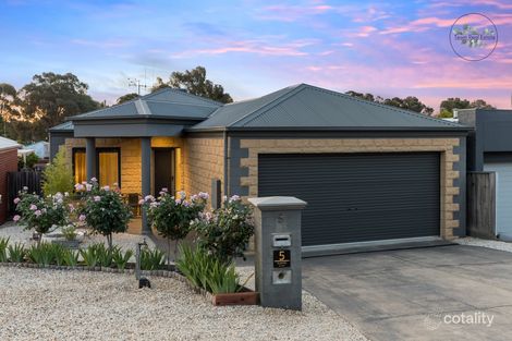 5 Isabella Gr, Strathdale, VIC 3550