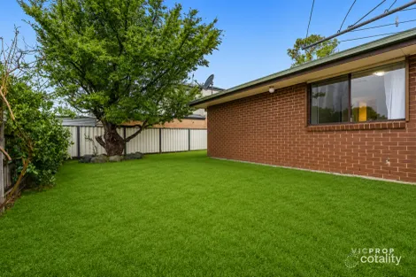 Property photo of 4 Damte Place St Albans VIC 3021