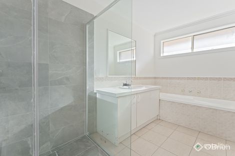 Property photo of 8 Perkins Drive Carrum Downs VIC 3201