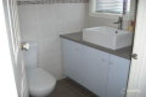 Property photo of 17 Stainsby Crescent Roxburgh Park VIC 3064