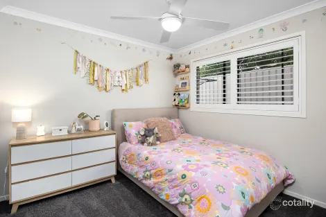 Property photo of 6 Darcy Drive Boorooma NSW 2650