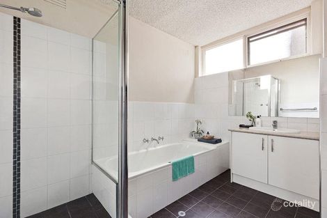 Property photo of 4/17 Hughenden Road St Kilda East VIC 3183