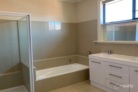 Property photo of 1A Kintyre Court Greenvale VIC 3059