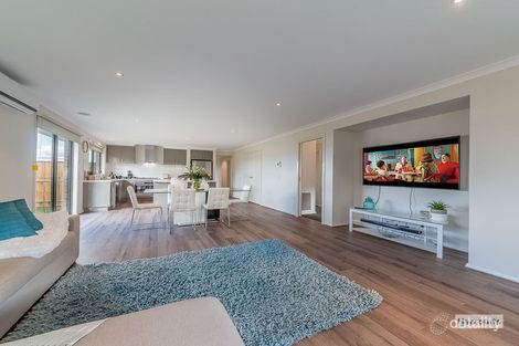 Property photo of 68 Manikato Drive Drouin VIC 3818