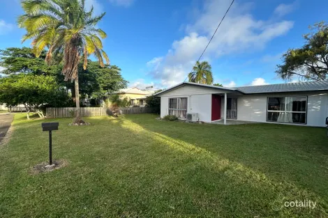 Property photo of 9 Holmes Drive Beaconsfield QLD 4740