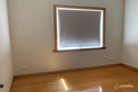 Property photo of 1A Kintyre Court Greenvale VIC 3059