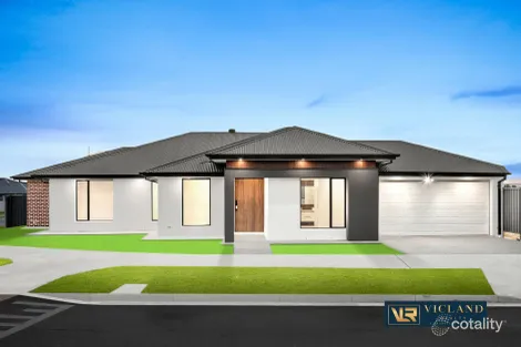 48 Brown Bvd, Donnybrook, VIC 3064