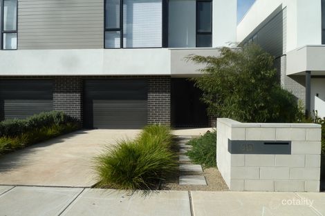 3b Westminster Dr, Avondale Heights, VIC 3034