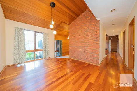 Property photo of 2 Barellan Close Rowville VIC 3178