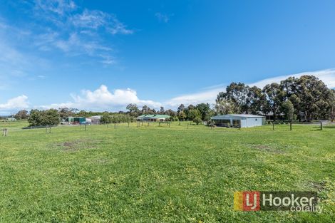 Property photo of 24 Walter Way Cranbourne South VIC 3977