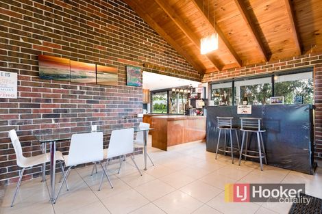 Property photo of 24 Walter Way Cranbourne South VIC 3977