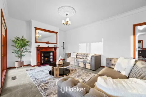 Property photo of 11A Gori Court Narre Warren North VIC 3804