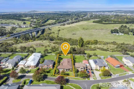 Property photo of 12 Cassandra Close Gisborne VIC 3437