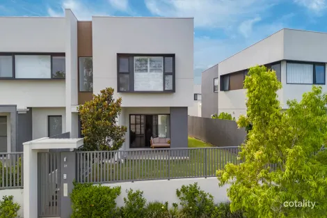 Property photo of 31/10 Vale Avenue Arundel QLD 4214