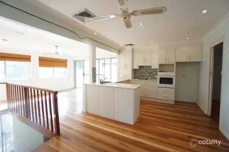 4 Lyndel Pl, Castle Hill, NSW 2154