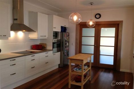 Property photo of 38 Radius Street Wynnum QLD 4178