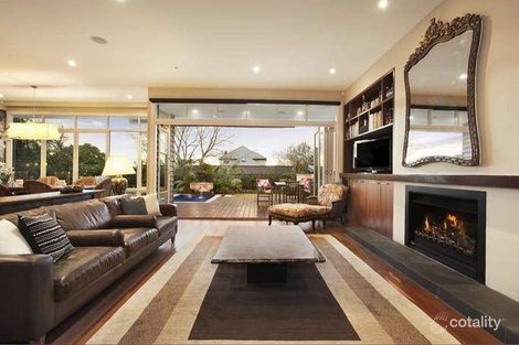 Property photo of 19 Wilson Street Glen Iris VIC 3146